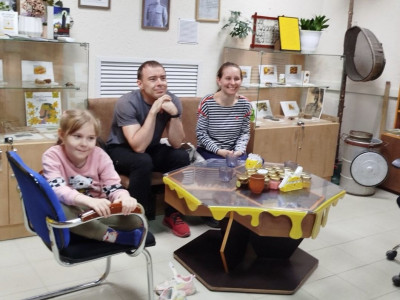 Новосибирцы в гостях у Томского музея мёда: восторг, знания и сладкие подарки